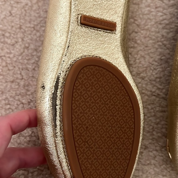 Size 7 EUC Tory Burch gold ballet flats. Elastic back, gold buckle detail. - Picture 3 of 3